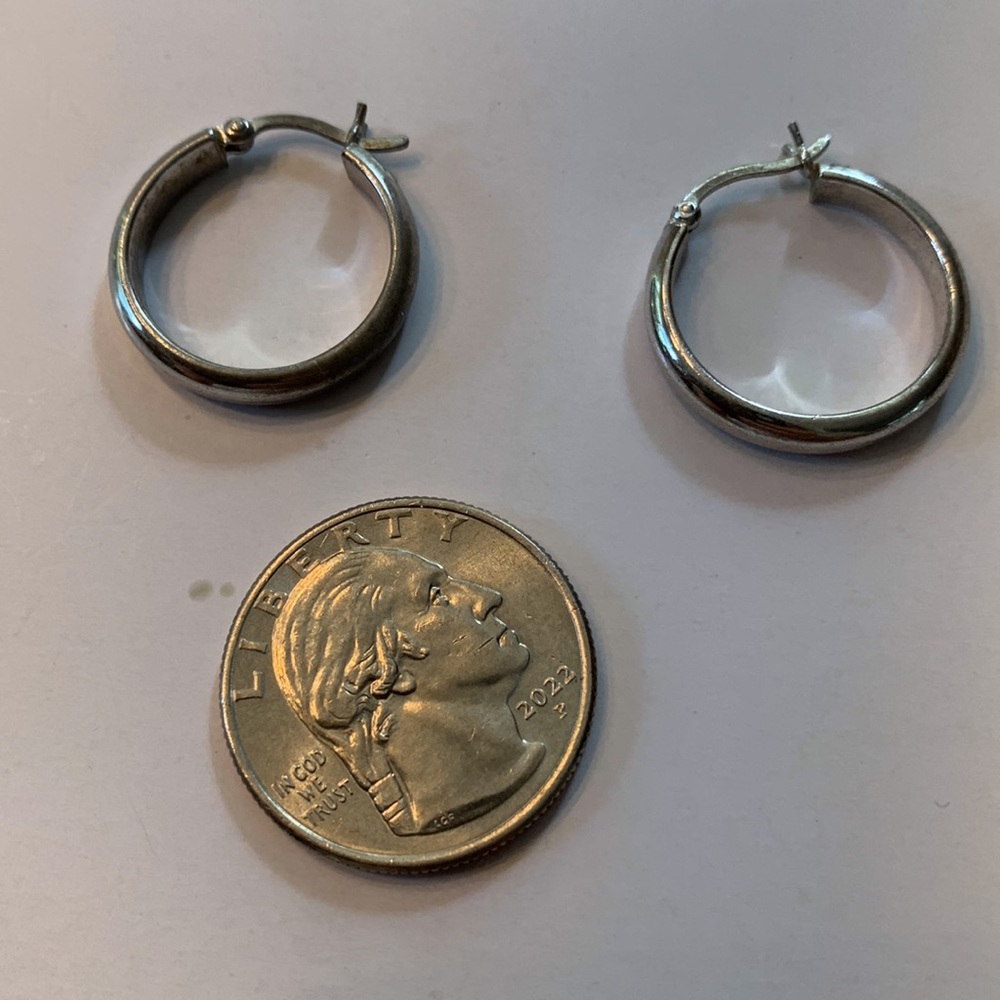 Sterling Silver Hoop Earrings. - Picture 6 of 6